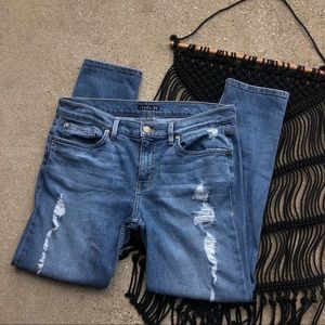 Level 99 Distressed Jeans Size 28